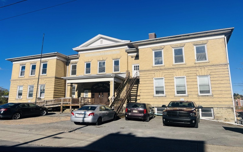 316 Columbia Street, Fairmont, West Virginia 26554, ,Commercial/industrial,For Sale,Columbia,10157317