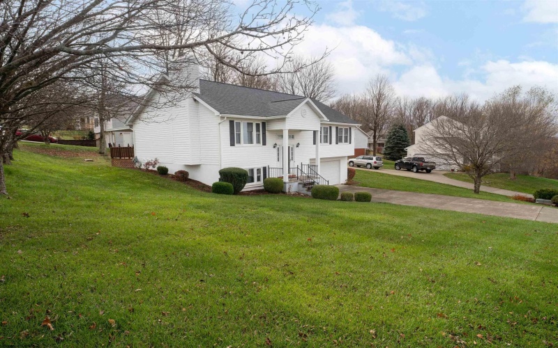 1088 Brookings Drive, Morgantown, West Virginia 26508, 3 Bedrooms Bedrooms, 7 Rooms Rooms,3 BathroomsBathrooms,Single Family Detached,For Sale,Brookings,10157365