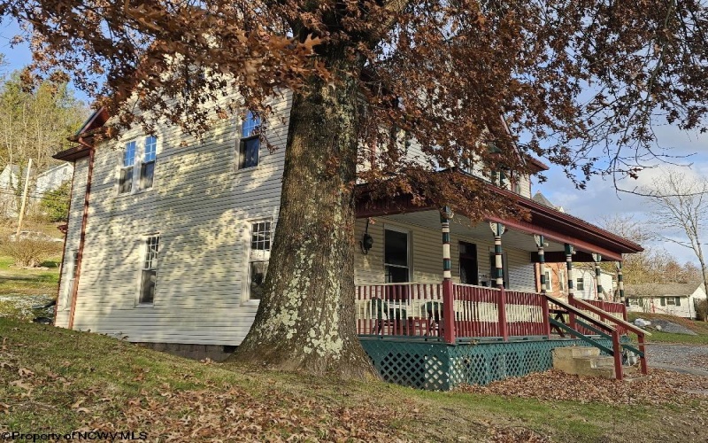 195 Main Street, Salem, West Virginia 26426, 4 Bedrooms Bedrooms, 9 Rooms Rooms,2 BathroomsBathrooms,Single Family Detached,For Sale,Main,10157381