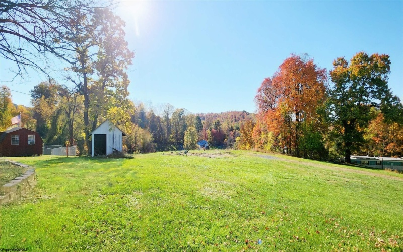 5 Burnt Cabin Road, Fairmont, West Virginia 26554, 2 Bedrooms Bedrooms, 5 Rooms Rooms,2 BathroomsBathrooms,Single Family Detached,For Sale,Burnt Cabin,10157385