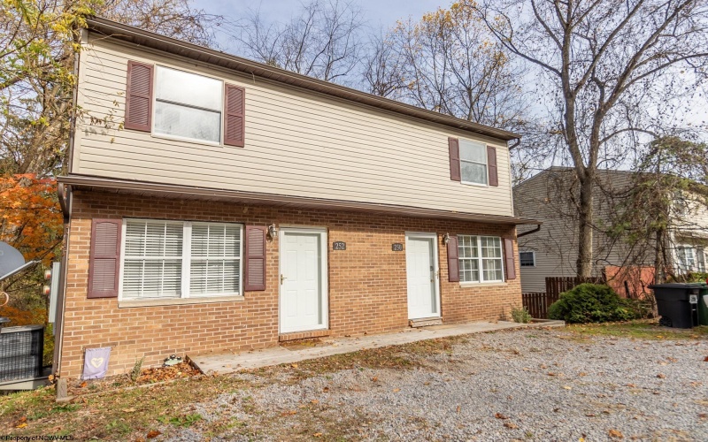 250 & 252 Randolph Road, Morgantown, West Virginia 26505, ,Multi-unit/income,For Sale,Randolph,10157393