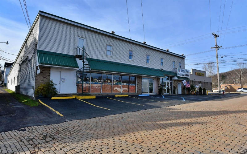 104 Park Boulevard, Clarksburg, West Virginia 26301, ,Commercial/industrial,For Sale,Park,10153682