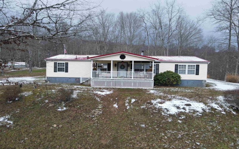 114 Waterview Drive, Horner, West Virginia 26372, 3 Bedrooms Bedrooms, 7 Rooms Rooms,2 BathroomsBathrooms,Single Family Detached,For Sale,Waterview,10157399