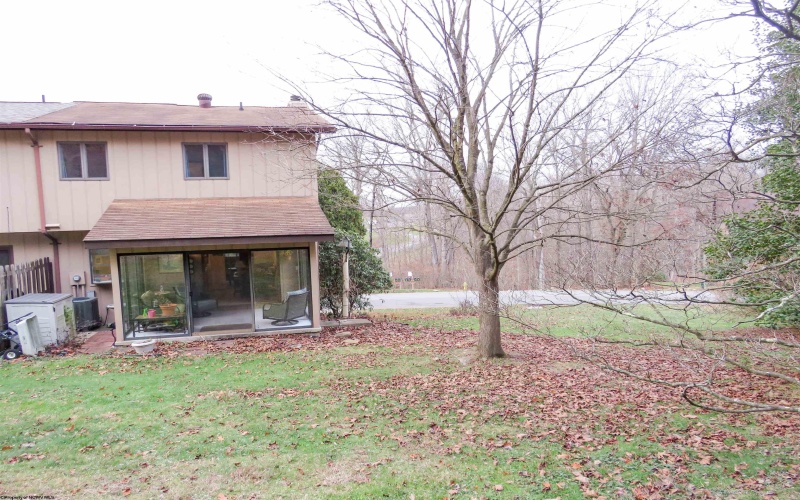 209-A Morgan Drive, Morgantown, West Virginia 26505, 2 Bedrooms Bedrooms, 9 Rooms Rooms,2 BathroomsBathrooms,Single Family Attached,For Sale,Morgan,10157431