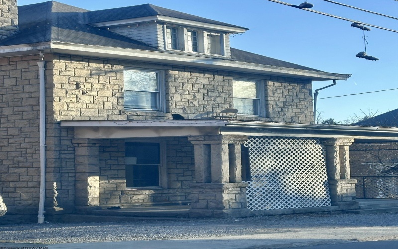 762 Willey Street, Morgantown, West Virginia 26505, ,Multi-unit/income,For Sale,Willey,10157428