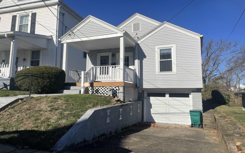 128 vermont Avenue, Clarksburg, West Virginia 26301, 2 Bedrooms Bedrooms, 4 Rooms Rooms,1 BathroomBathrooms,Single Family Detached,For Sale,vermont,10157448