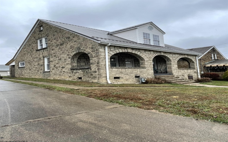 405 Manley Street, Barrackville, West Virginia 26559, 3 Bedrooms Bedrooms, 5 Rooms Rooms,3 BathroomsBathrooms,Single Family Detached,For Sale,Manley,10157459