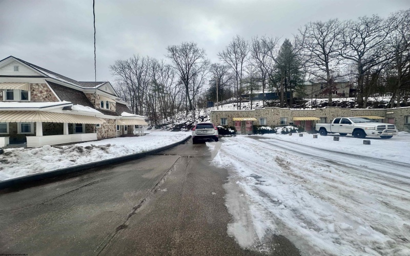 208 Myles Avenue, Pennsboro, West Virginia 26415, ,Multi-unit/income,For Sale,Myles,10157462