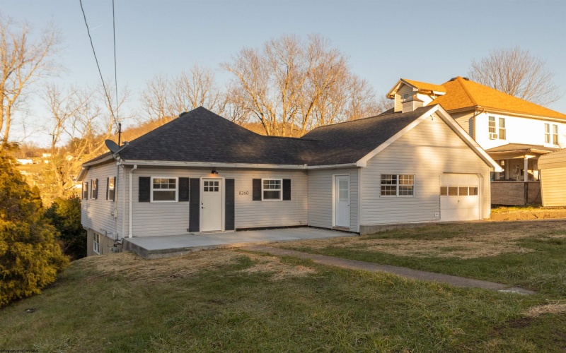 8260 Maple Avenue, Stonewood, West Virginia 26301, 2 Bedrooms Bedrooms, 6 Rooms Rooms,2 BathroomsBathrooms,Single Family Detached,For Sale,Maple,10157535