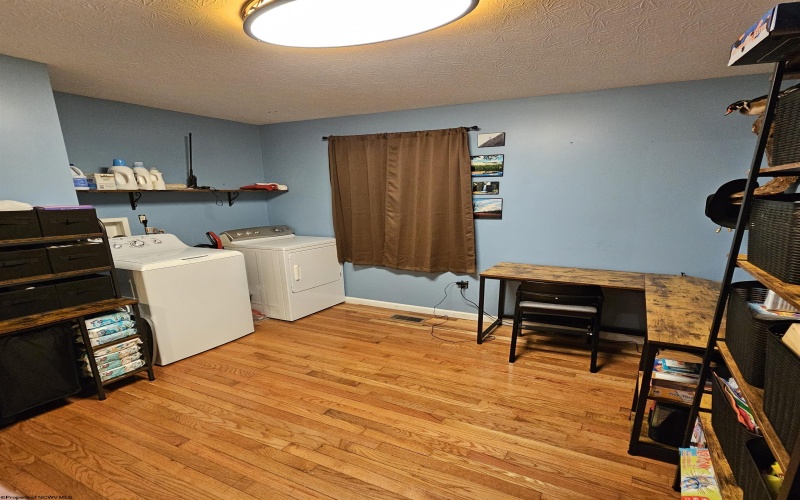 6531 Lake Lane Road, Heaters, West Virginia 26627, 2 Bedrooms Bedrooms, 7 Rooms Rooms,1 BathroomBathrooms,Single Family Detached,For Sale,Lake Lane,10157540