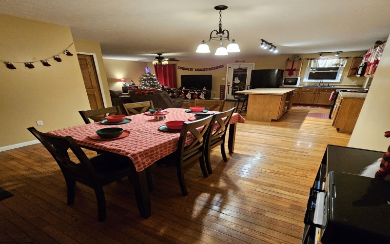 6531 Lake Lane Road, Heaters, West Virginia 26627, 2 Bedrooms Bedrooms, 7 Rooms Rooms,1 BathroomBathrooms,Single Family Detached,For Sale,Lake Lane,10157540