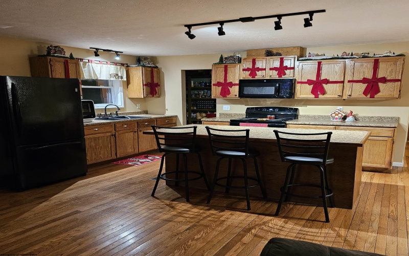 6531 Lake Lane Road, Heaters, West Virginia 26627, 2 Bedrooms Bedrooms, 7 Rooms Rooms,1 BathroomBathrooms,Single Family Detached,For Sale,Lake Lane,10157540