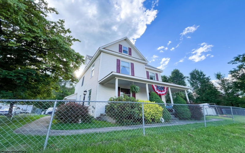 177 SUNNYSIDE Lane, Parsons, West Virginia 26554, 5 Bedrooms Bedrooms, 13 Rooms Rooms,1 BathroomBathrooms,Single Family Detached,For Sale,SUNNYSIDE,10154705