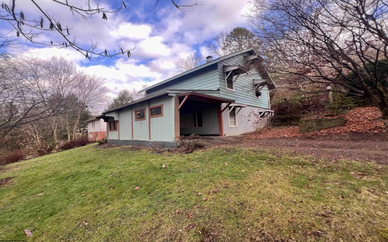 48 Booth Road, Booth, West Virginia 26501, 3 Bedrooms Bedrooms, 8 Rooms Rooms,2 BathroomsBathrooms,Single Family Detached,For Sale,Booth,10157616