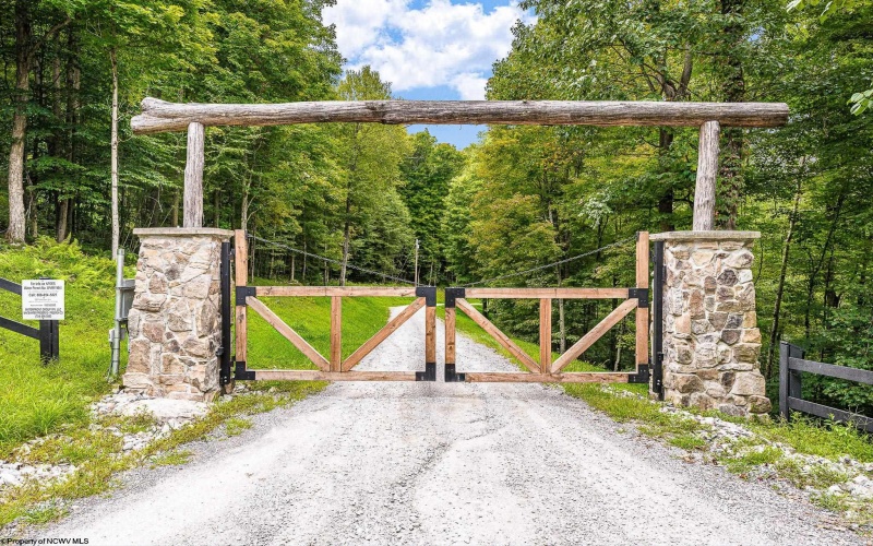 116 Laurel Loop, Bruceton Mills, West Virginia 26525, ,Lots/land,For Sale,Laurel,10157625