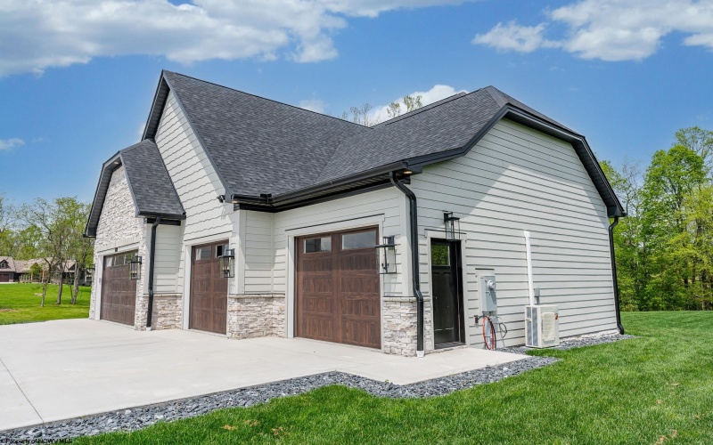 64 Belgian Lane, Morgantown, West Virginia 26508, 6 Bedrooms Bedrooms, 8 Rooms Rooms,4 BathroomsBathrooms,Single Family Detached,For Sale,Belgian,10157707
