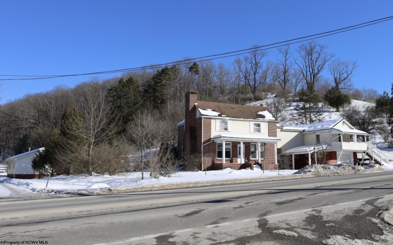 417 Allegheny Highway, Elkins, West Virginia 26241-0000, 5 Bedrooms Bedrooms, 11 Rooms Rooms,4 BathroomsBathrooms,Single Family Detached,For Sale,Allegheny,10157788