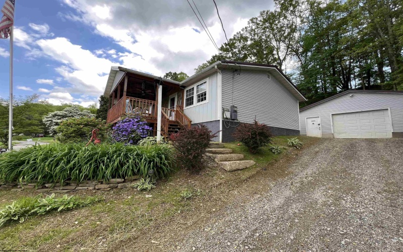 62 Poplar Road, Beverly, West Virginia 26253, 3 Bedrooms Bedrooms, 7 Rooms Rooms,1 BathroomBathrooms,Single Family Detached,For Sale,Poplar,10157799