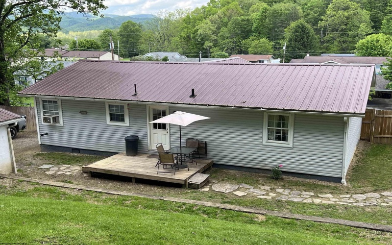 62 Poplar Road, Beverly, West Virginia 26253, 3 Bedrooms Bedrooms, 7 Rooms Rooms,1 BathroomBathrooms,Single Family Detached,For Sale,Poplar,10157799