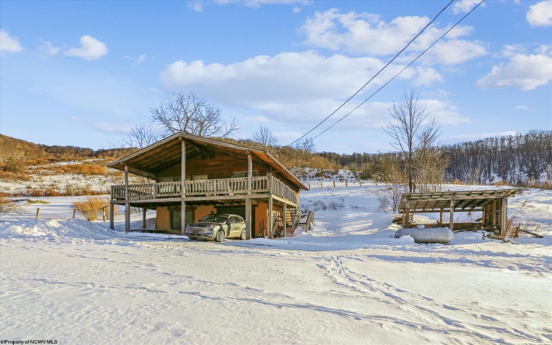 205 Frontierland Lane, Red Creek, West Virginia 26260, 3 Bedrooms Bedrooms, 9 Rooms Rooms,2 BathroomsBathrooms,Single Family Detached,For Sale,Frontierland,10157811