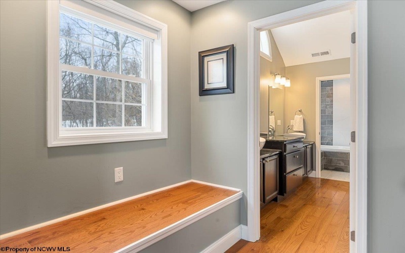 305 Cody Drive, Morgantown, West Virginia 26508, 4 Bedrooms Bedrooms, 8 Rooms Rooms,3 BathroomsBathrooms,Single Family Detached,For Sale,Cody,10157831