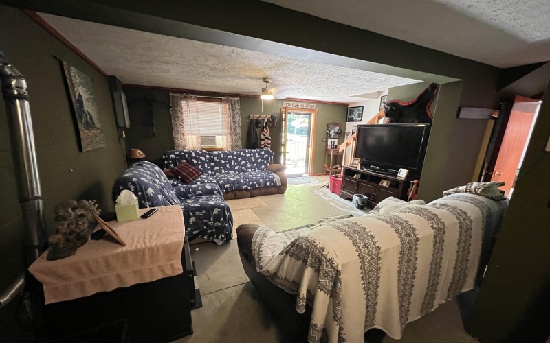 1691 Poe Run Road, Elkins, West Virginia 26241, 3 Bedrooms Bedrooms, 6 Rooms Rooms,2 BathroomsBathrooms,Single Family Detached,For Sale,Poe Run,10157877