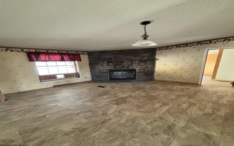 8416 Barbour County Highway, Belington, West Virginia 26250, 3 Bedrooms Bedrooms, 6 Rooms Rooms,2 BathroomsBathrooms,Single Family Detached,For Sale,Barbour County,10157926