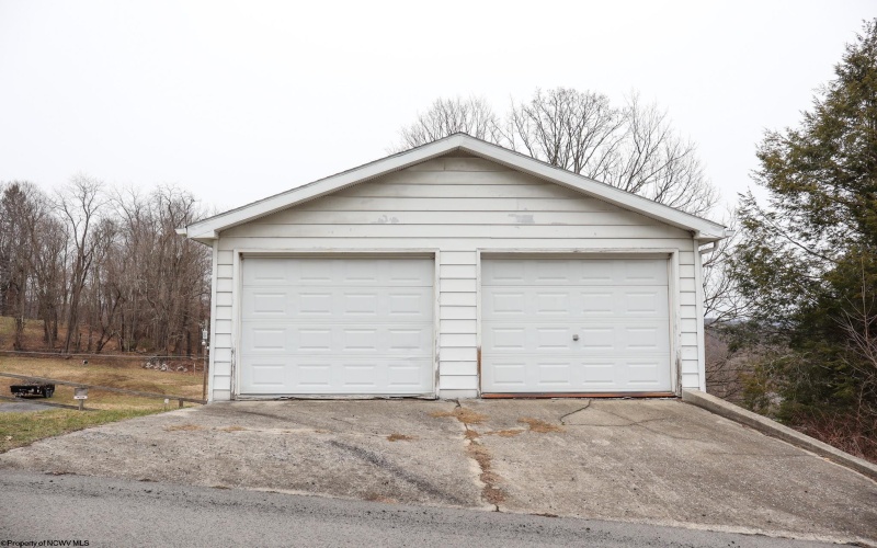 115 Hartman Street, Kingwood, West Virginia 26537, 2 Bedrooms Bedrooms, 6 Rooms Rooms,1 BathroomBathrooms,Single Family Detached,For Sale,Hartman,10157985