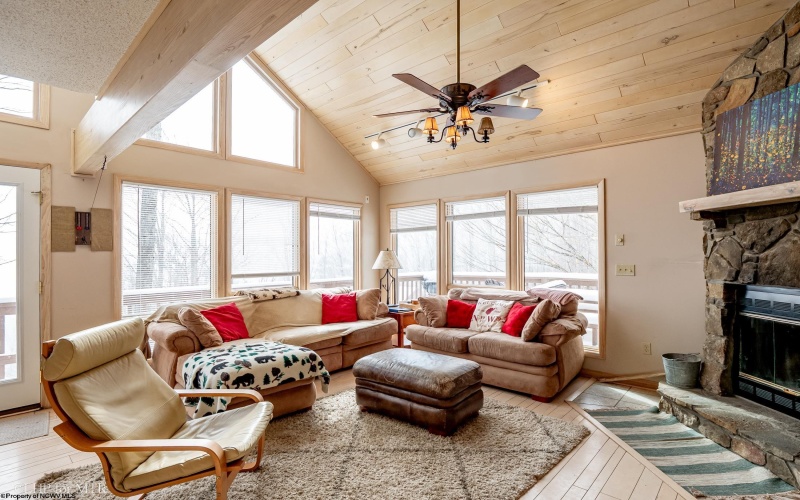 119 Hikers Challenge Road, Davis, West Virginia 26260, 4 Bedrooms Bedrooms, 8 Rooms Rooms,3 BathroomsBathrooms,Single Family Detached,For Sale,Hikers Challenge,10158005
