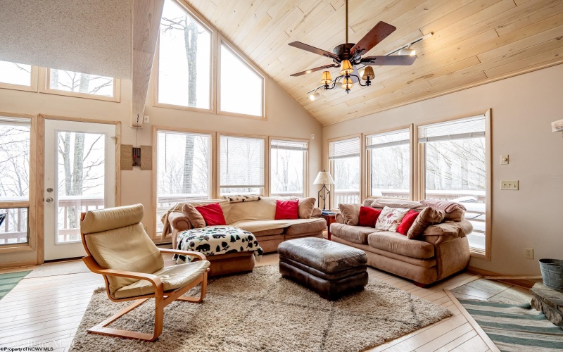 119 Hikers Challenge Road, Davis, West Virginia 26260, 4 Bedrooms Bedrooms, 8 Rooms Rooms,3 BathroomsBathrooms,Single Family Detached,For Sale,Hikers Challenge,10158005