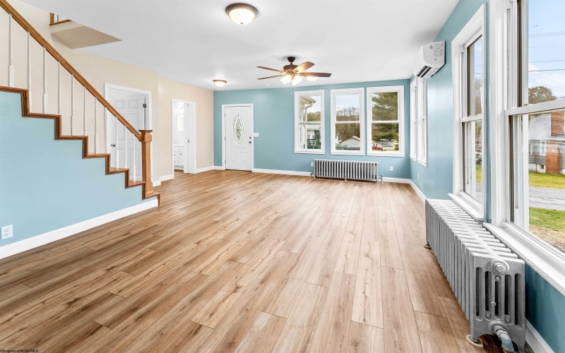 59 Armstrong Avenue, Bruceton Mills, West Virginia 26525, 3 Bedrooms Bedrooms, 9 Rooms Rooms,2 BathroomsBathrooms,Single Family Detached,For Sale,Armstrong,10158014