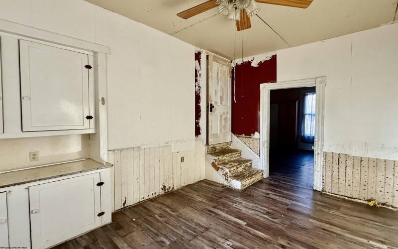 324 Rose Street, Mannington, West Virginia 26582, 3 Bedrooms Bedrooms, 7 Rooms Rooms,1 BathroomBathrooms,Single Family Detached,For Sale,Rose,10158057