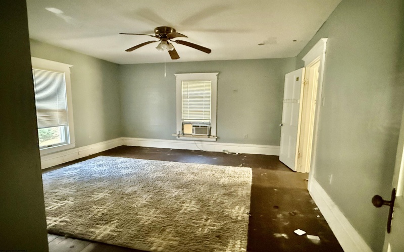 324 Rose Street, Mannington, West Virginia 26582, 3 Bedrooms Bedrooms, 7 Rooms Rooms,1 BathroomBathrooms,Single Family Detached,For Sale,Rose,10158057