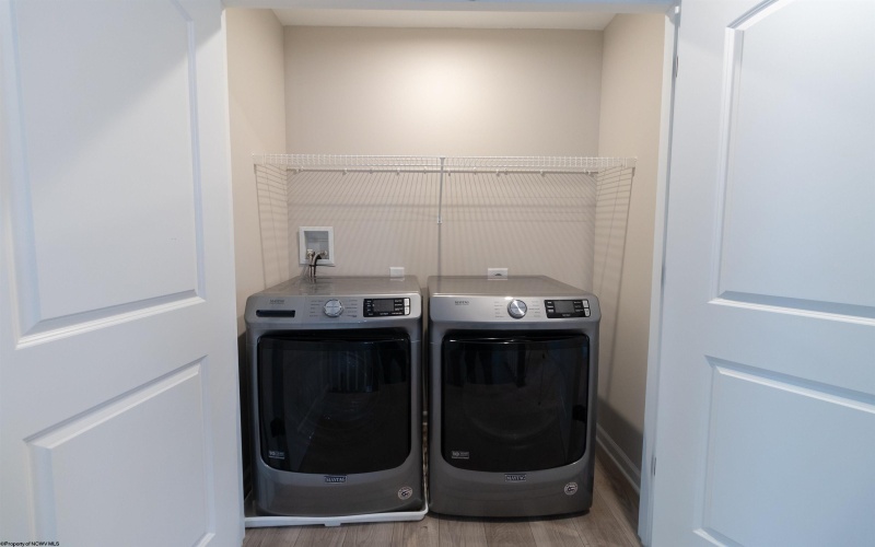 23 Dover Court, Bridgeport, West Virginia 26330, 3 Bedrooms Bedrooms, 6 Rooms Rooms,3 BathroomsBathrooms,Residential Rentals,For Rent,Dover,10158109