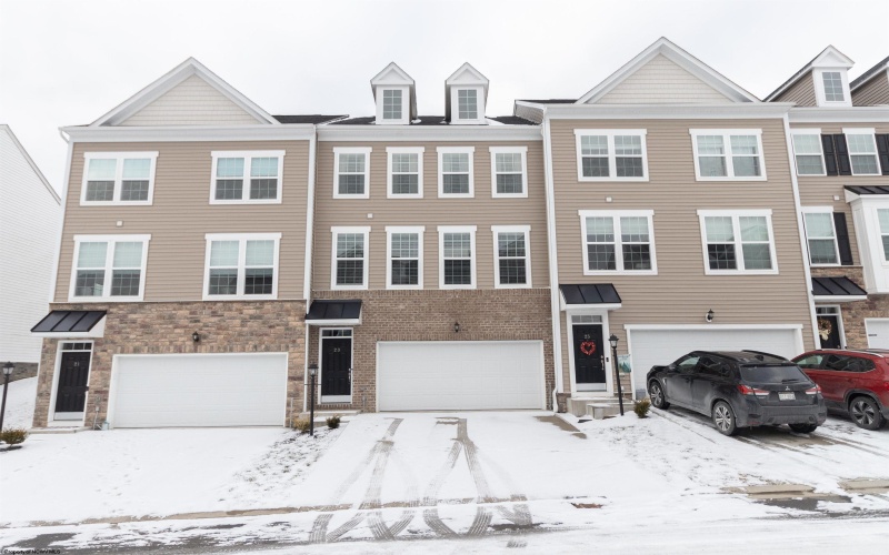 23 Dover Court, Bridgeport, West Virginia 26330, 3 Bedrooms Bedrooms, 6 Rooms Rooms,3 BathroomsBathrooms,Residential Rentals,For Rent,Dover,10158109