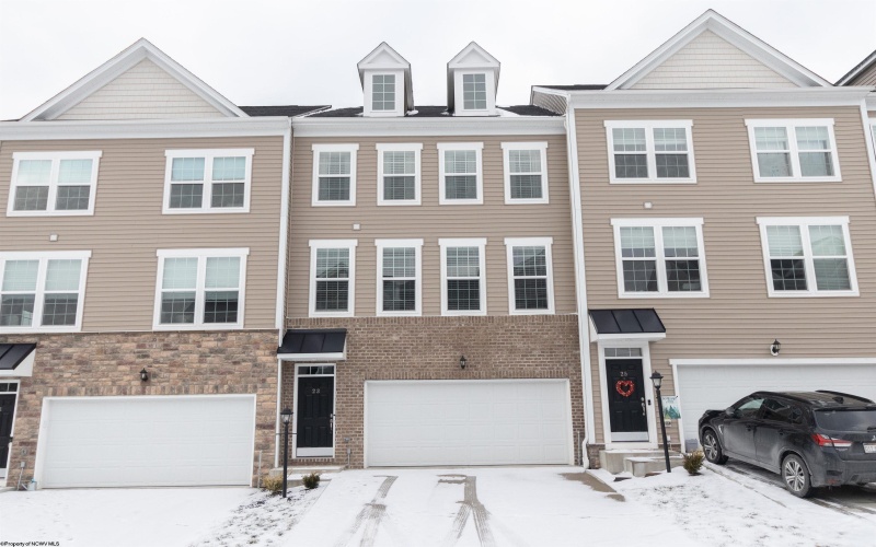 23 Dover Court, Bridgeport, West Virginia 26330, 3 Bedrooms Bedrooms, 6 Rooms Rooms,3 BathroomsBathrooms,Residential Rentals,For Rent,Dover,10158109