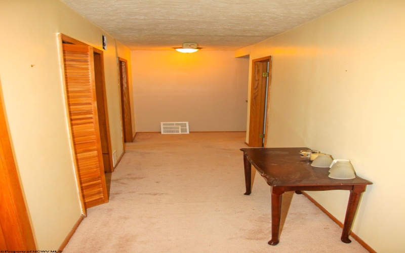 198 Lewellyn Road, Morgantown, West Virginia 26508, 3 Bedrooms Bedrooms, 7 Rooms Rooms,3 BathroomsBathrooms,Single Family Detached,For Sale,Lewellyn,10158149
