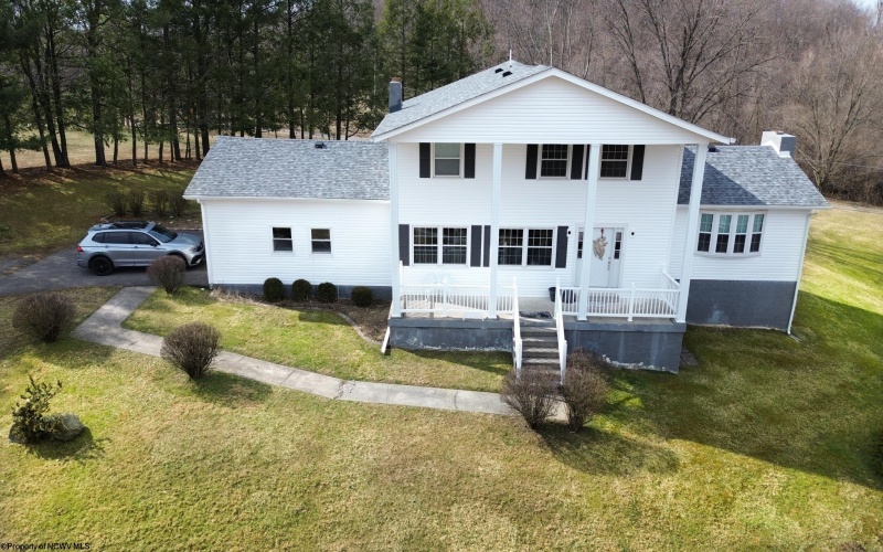 198 Lewellyn Road, Morgantown, West Virginia 26508, 3 Bedrooms Bedrooms, 7 Rooms Rooms,3 BathroomsBathrooms,Single Family Detached,For Sale,Lewellyn,10158149