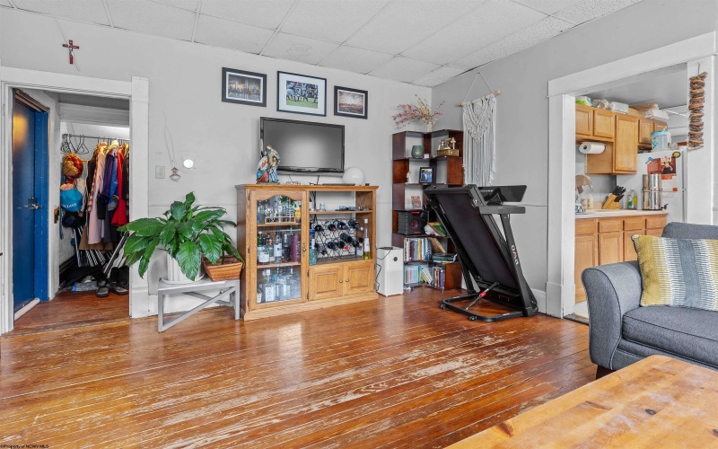 208 Logan Avenue, Morgantown, West Virginia 26501, ,Multi-unit/income,For Sale,Logan,10158200