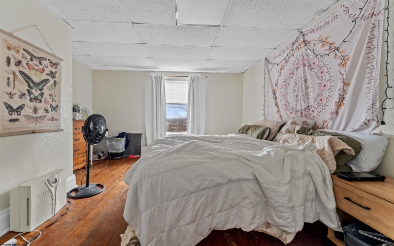 208 Logan Avenue, Morgantown, West Virginia 26501, ,Multi-unit/income,For Sale,Logan,10158200