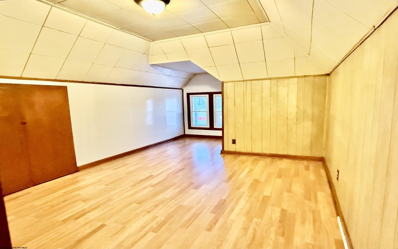 321 & 321 1/2 FAIRMONT Avenue, Fairmont, West Virginia 26554, ,Multi-unit/income,For Sale,FAIRMONT,10158214
