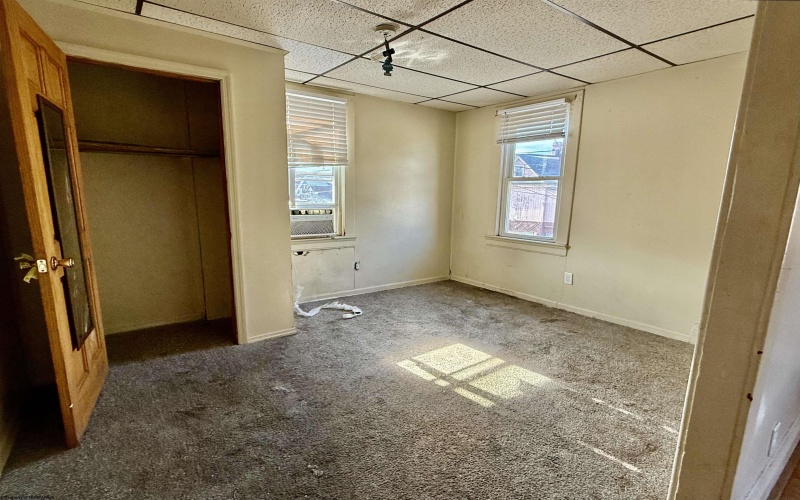 321 & 321 1/2 FAIRMONT Avenue, Fairmont, West Virginia 26554, ,Multi-unit/income,For Sale,FAIRMONT,10158214