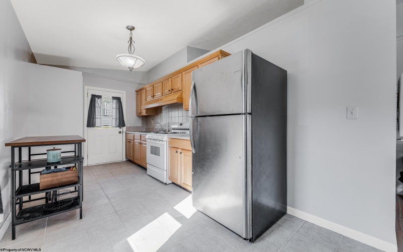 1251 Bellaire Road, Fairmont, West Virginia 26554, 3 Bedrooms Bedrooms, 5 Rooms Rooms,1 BathroomBathrooms,Single Family Detached,For Sale,Bellaire,10158226