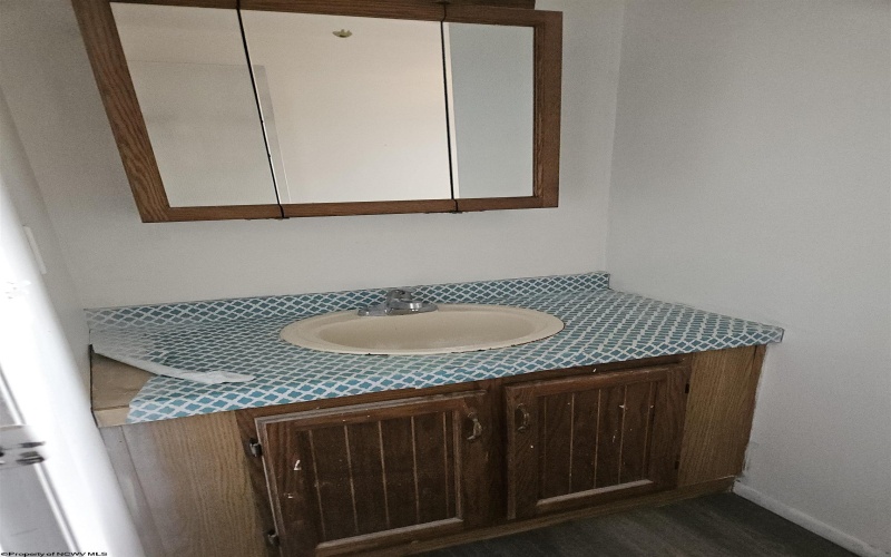 132 Beverly Street, Kingwood, West Virginia 26537, 3 Bedrooms Bedrooms, 7 Rooms Rooms,2 BathroomsBathrooms,Single Family Detached,For Sale,Beverly,10158236