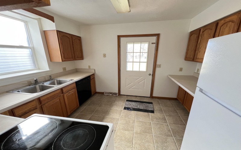 1207 Davis Avenue, Elkins, West Virginia 26241, 3 Bedrooms Bedrooms, 8 Rooms Rooms,2 BathroomsBathrooms,Single Family Detached,For Sale,Davis,10158268