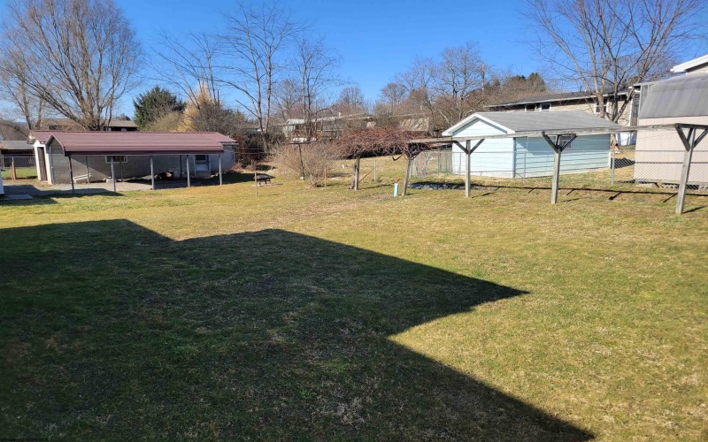 129 Coronet Street, Fairmont, West Virginia 26554, 3 Bedrooms Bedrooms, 6 Rooms Rooms,1 BathroomBathrooms,Single Family Detached,For Sale,Coronet,10158329