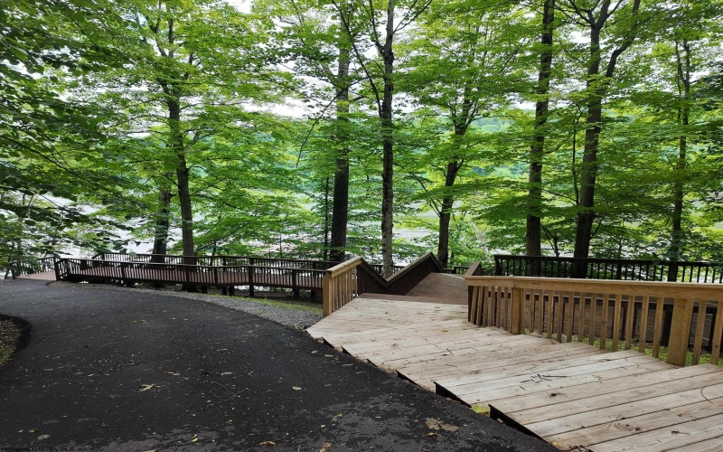 6000 Woodland Bluff Road, Morgantown, West Virginia 26508, ,Lots/land,For Sale,Woodland Bluff,10158342