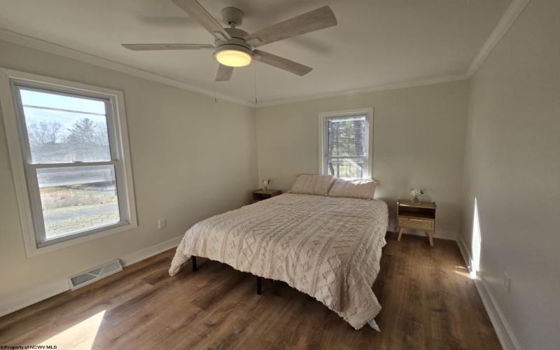 408 Pearcy Avenue, Bridgeport, West Virginia 26330, 3 Bedrooms Bedrooms, 7 Rooms Rooms,2 BathroomsBathrooms,Single Family Detached,For Sale,Pearcy,10158343