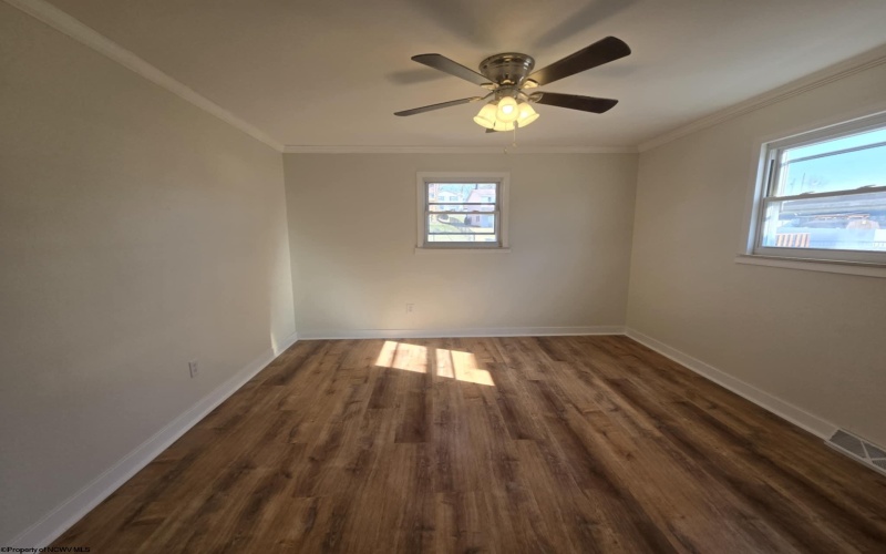408 Pearcy Avenue, Bridgeport, West Virginia 26330, 3 Bedrooms Bedrooms, 7 Rooms Rooms,2 BathroomsBathrooms,Single Family Detached,For Sale,Pearcy,10158343