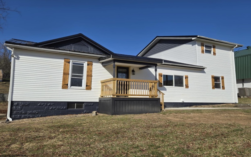 408 Pearcy Avenue, Bridgeport, West Virginia 26330, 3 Bedrooms Bedrooms, 7 Rooms Rooms,2 BathroomsBathrooms,Single Family Detached,For Sale,Pearcy,10158343
